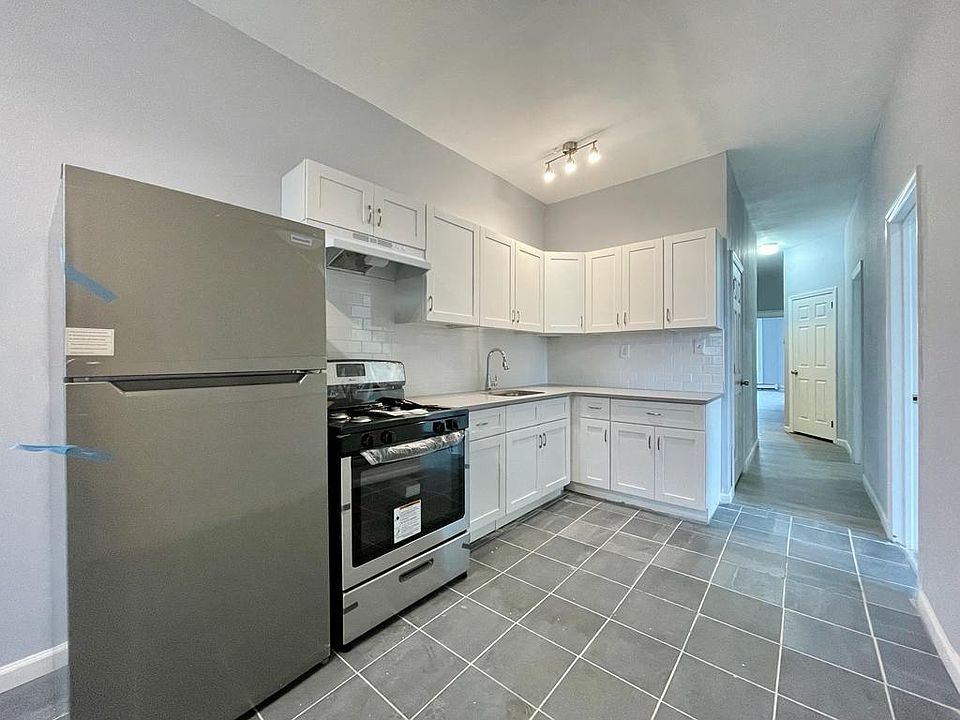 1st image of 95 Parker St #3A