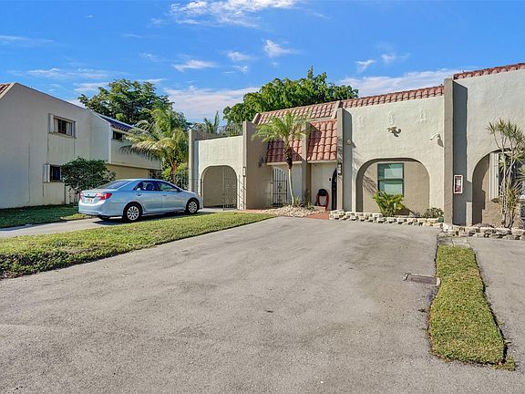 2nd image of 257 Jacaranda Drive #30