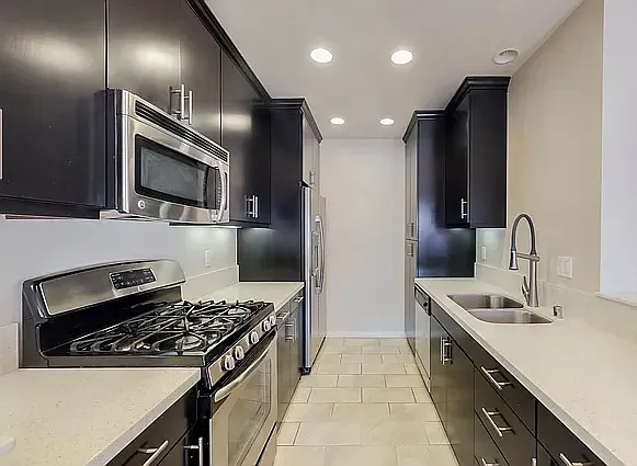 20615 Amie Ave #105 — Photo 2