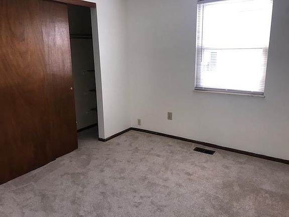 5th image of 3032 Sawdust Ln