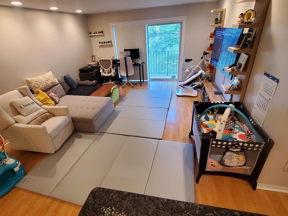 1st image of 1002 Castilian Ct APT 205