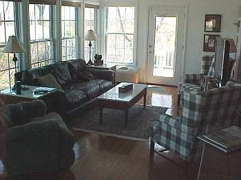 3rd image of 6732 Castle Hwy
