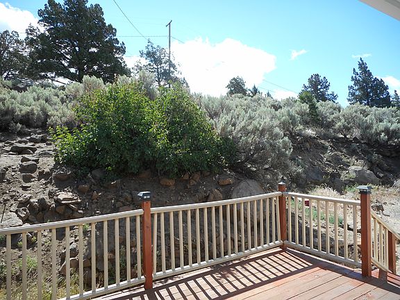 2nd image of 705-410 Travis Ln