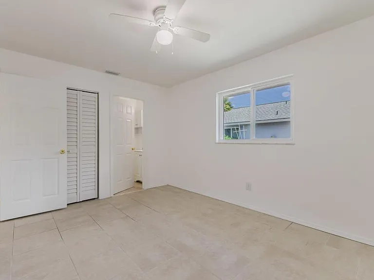 16599 Davis Rd — Photo 21
