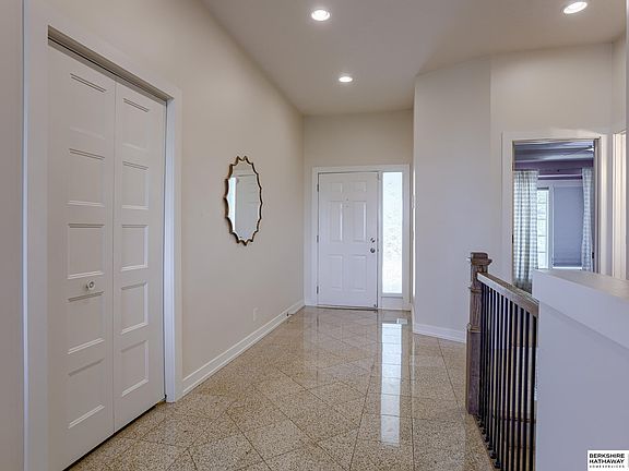 2nd image of 11619 Bayview Dr