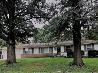 2301 NW Powderhorn Dr, Kansas City, MO 64154