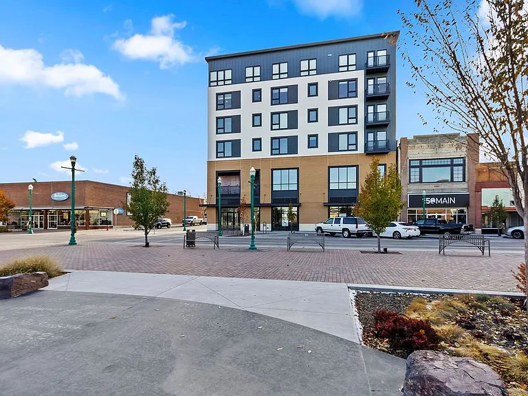 160 Main Ave Lofts Exterior_11202023