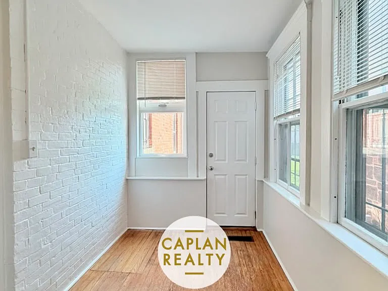 542 Chapel St #E — Photo 5