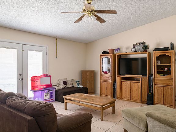 5th image of 4219 W Grovers Ave