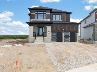 26 Legacy Cir, Wasaga Beach, ON L9Z0L8