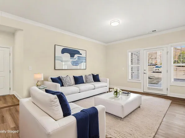 611 Weather Ridge Ln #25, Cary, NC 27513