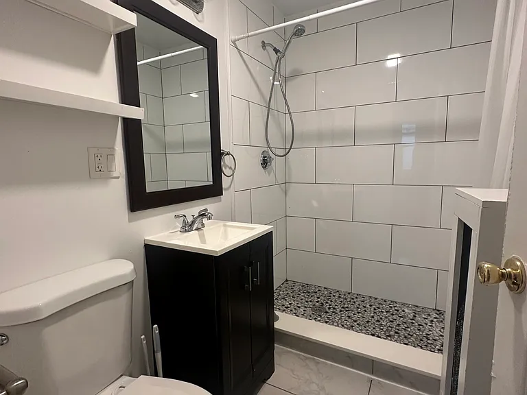 38 Newton St #2 — Photo 10