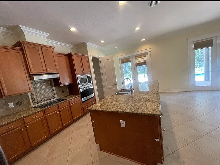 10531 Mistflower Ln — Photo 5