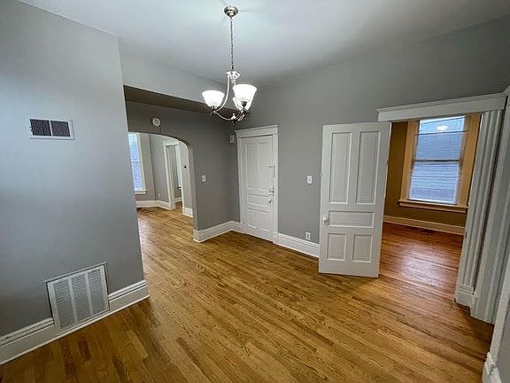5th image of 845 N Mozart St