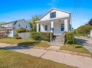 817 N Irwin Ave, Green Bay, WI 54302