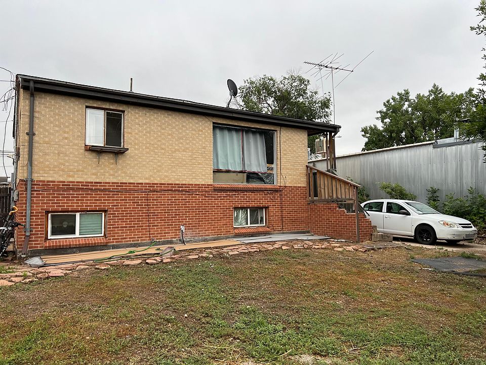 2nd image of 6211 S Santa Fe Dr APT A