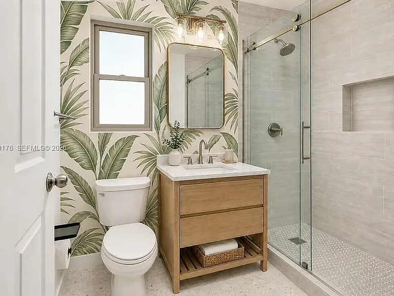 715 NE 92nd St #1 — Photo 5