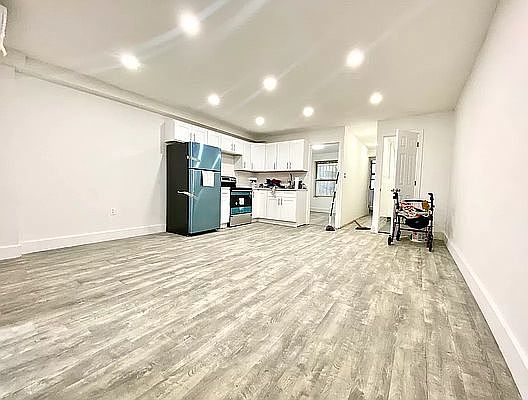 1st image of 297 Macdougal St #5