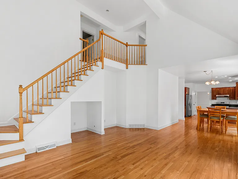 2 Oakline Ct — Photo 16