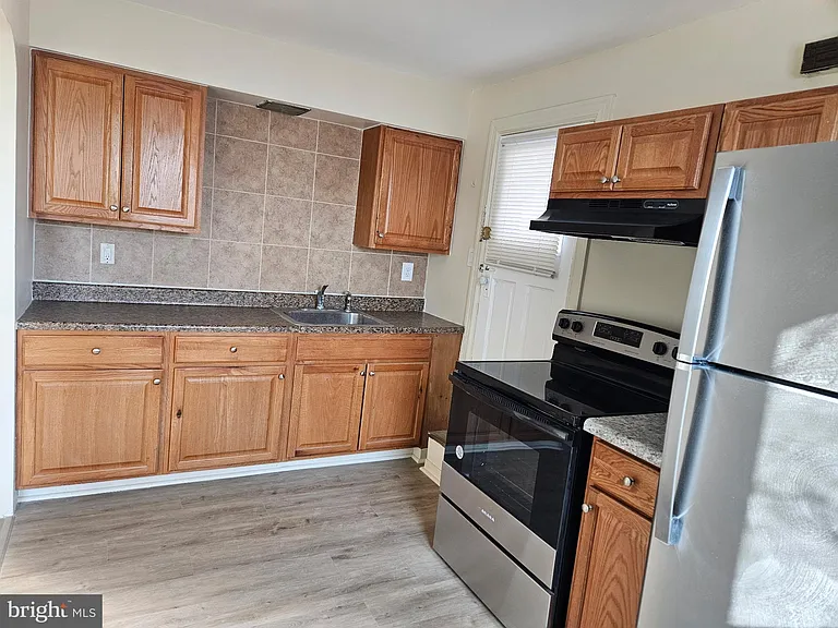 801 N Jordan St #3 — Photo 2