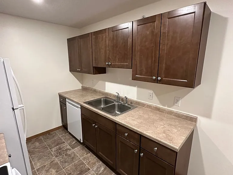 2805 Cardinal Ave #207 — Photo 2