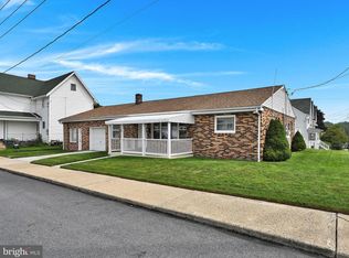 125 W Chestnut St, Frackville, PA 17931