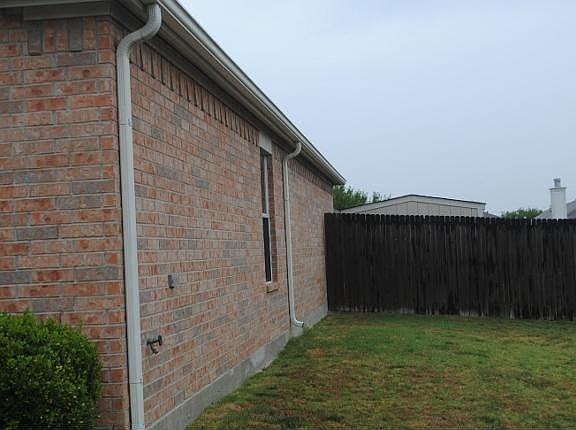 3rd image of 1508 Lakeside Dr