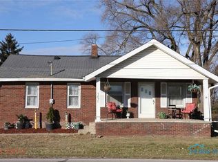 3257 Seaman Rd, Oregon, OH 43616