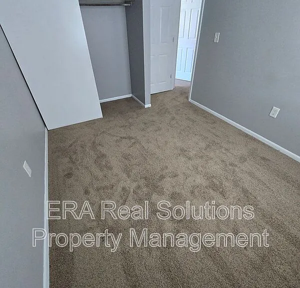2721 Charles Dr — Photo 14