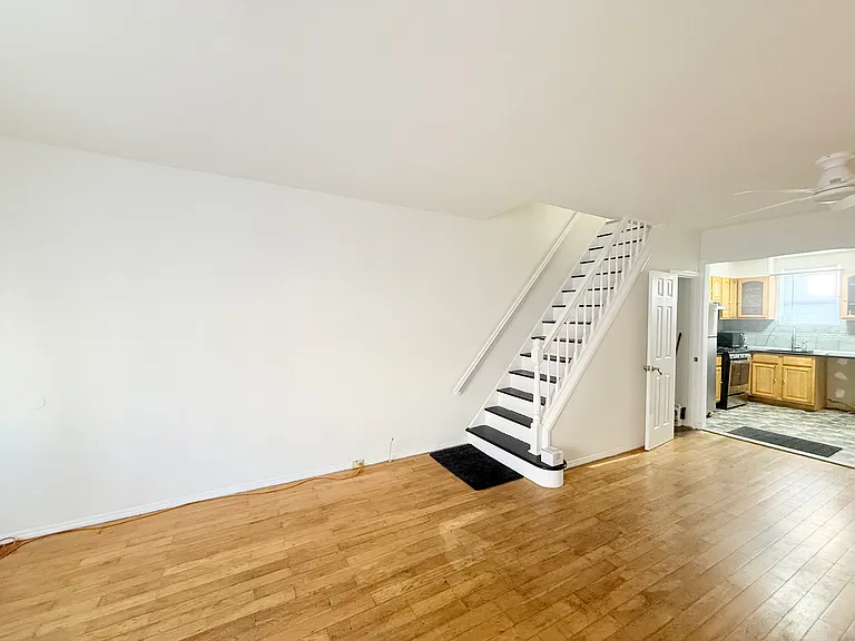 2544 S Darien St — Photo 22