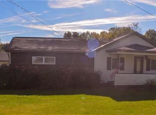 1056 Old State Rd, Apollo, PA 15613