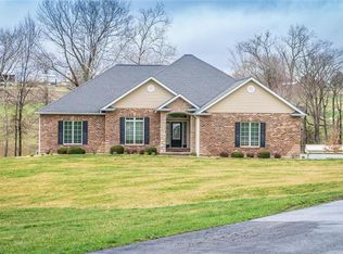 817 Blue Ridge Dr, New Haven, MO 63068