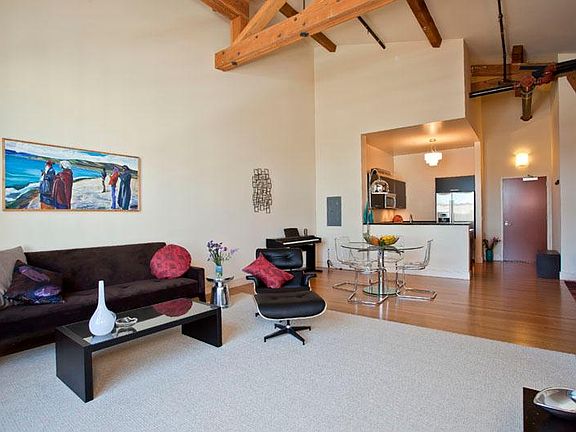2nd image of 310 Townsend St APT 402