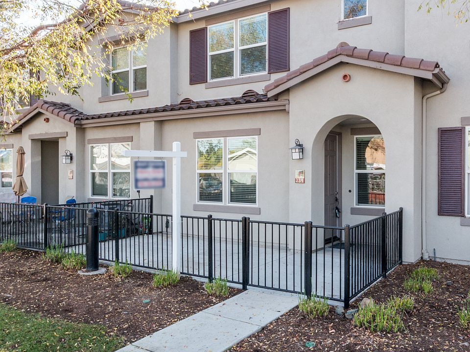 1st image of 239 Calle Del Sol
