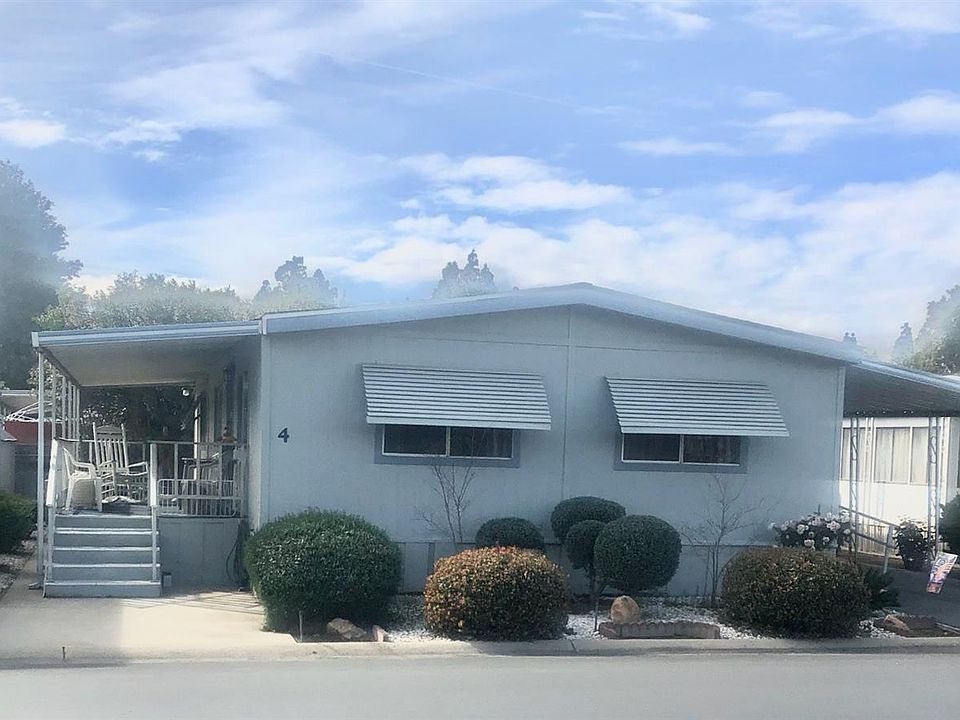 2nd image of 2706 W Ashlan Ave Space 4