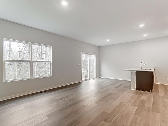 5th image of 591 Penwell Dr