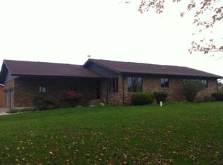 1592 W 800 N, Wawaka, IN 46794