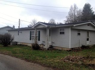 565 Grindstone Rd, Irvine, KY 40336