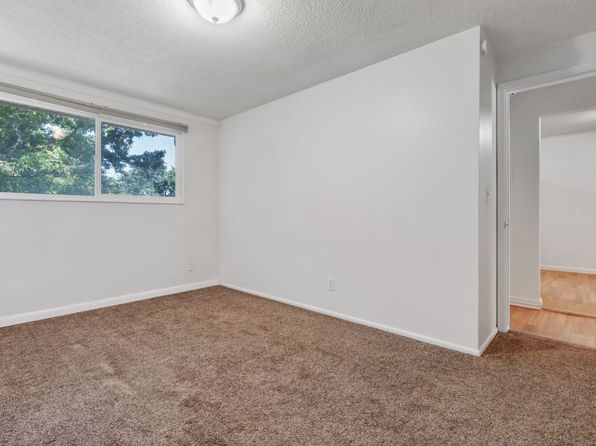 718 S Orchard Dr #718D