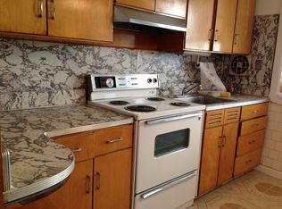 2220 S 10th St, Philadelphia, PA 19148