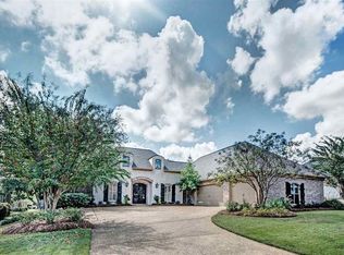 211 Legacy Dr, Brandon, MS 39042