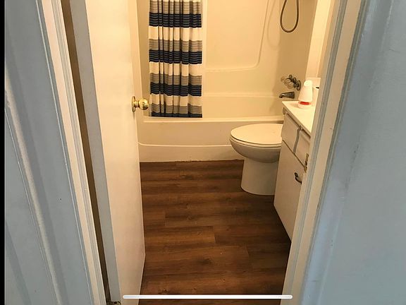 2nd image of 134 E Columbia St #134