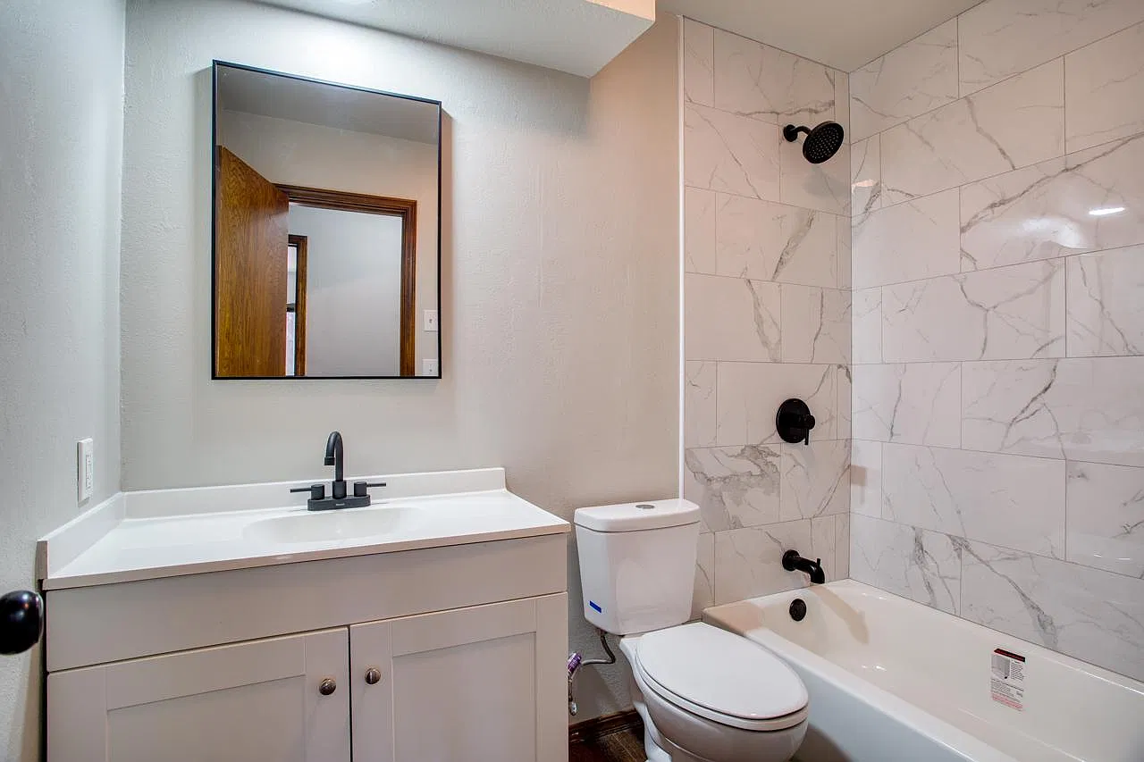 3 bed, 1265 sqft, $1,100 — Photo 4