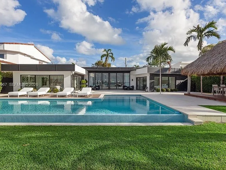 7972 Biscayne Point Cir — Photo 26
