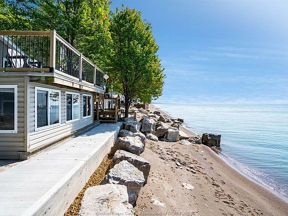 2nd image of 1028 Point Pelee Dr