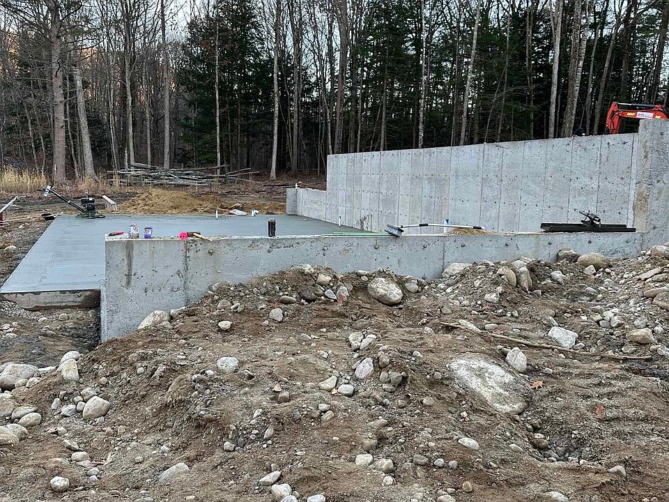 2nd image of 0 Lake Dunmore Road