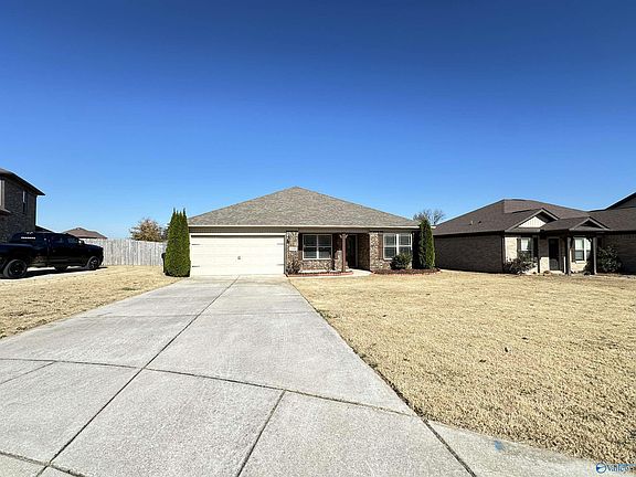 2nd image of 109 Lois Mance Ln