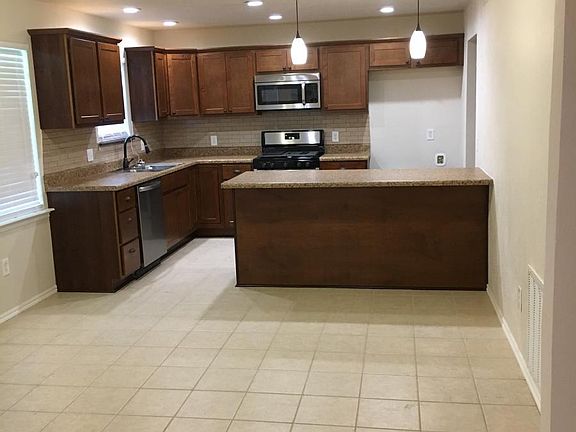 3rd image of 413 S English Dr