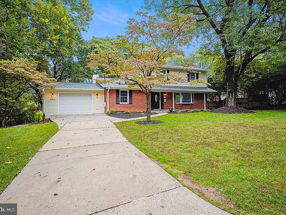 2nd image of 11621 Greenlane Dr