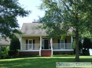 106 Ce Lee Dr, Huntsville, AL 35806